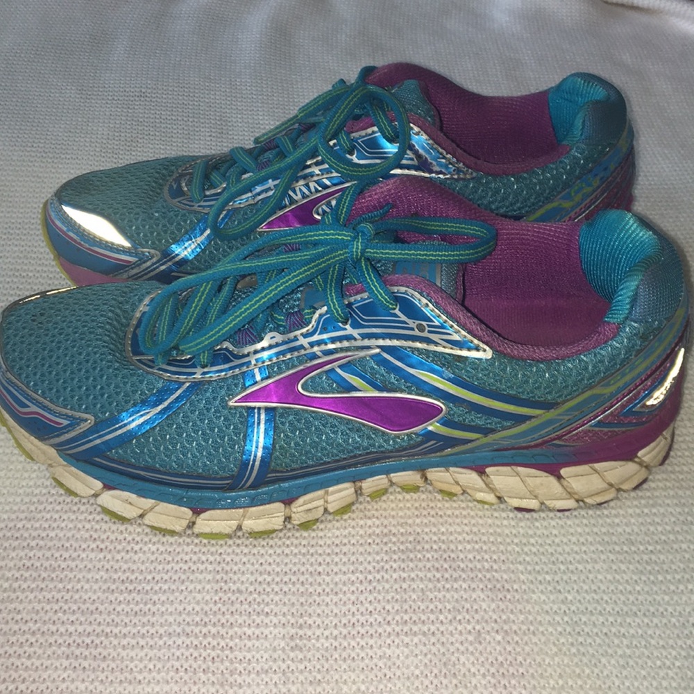 Brooks Adrenaline GTS Running Shoes